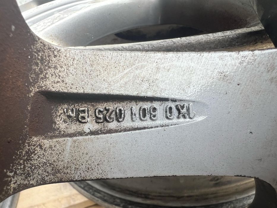 Джанти с забележки за Vw Audi Seat Skoda 5x112 6,5j et50 16'' н160