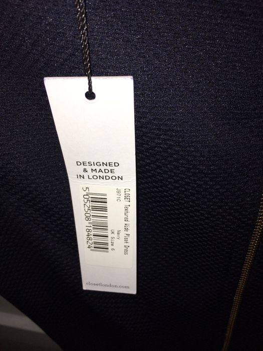 Нова елегантна рокля Closet London