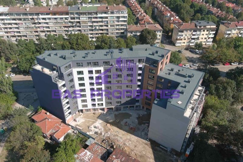 Продава се Четиристаен апартамент в София, Разсадника - 201 кв.м за 1742 €/кв.м - Снимка #7