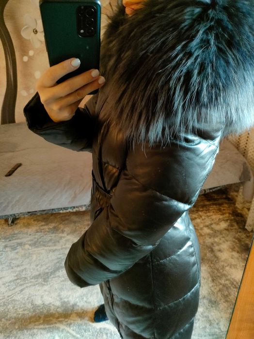 Продам зимний пуховик