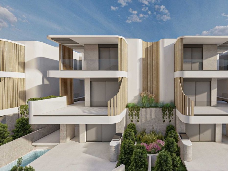 Продава се новопостроена къща 219кв.м. в PALIO Кавала (код 8157)