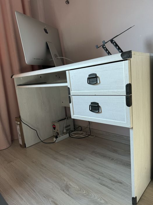 Продам спальный гарнитур  с кроватью