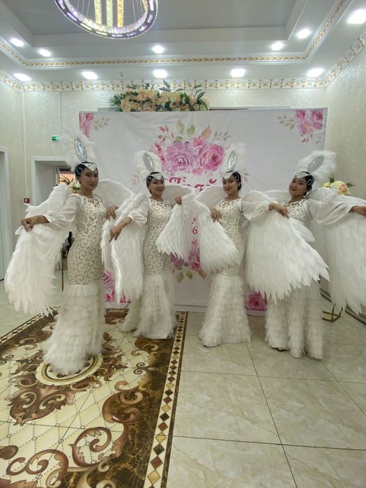 Би көйлектері сатылады