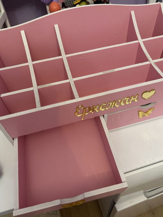 Комод для косметики