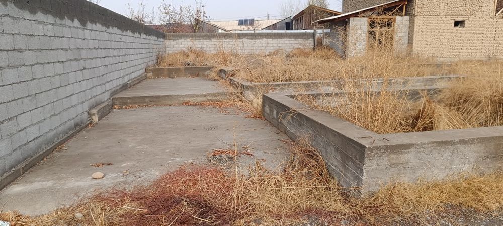 Участка сотилади