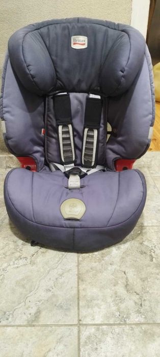 Детско столче за кола Britax Romer-70 лв.