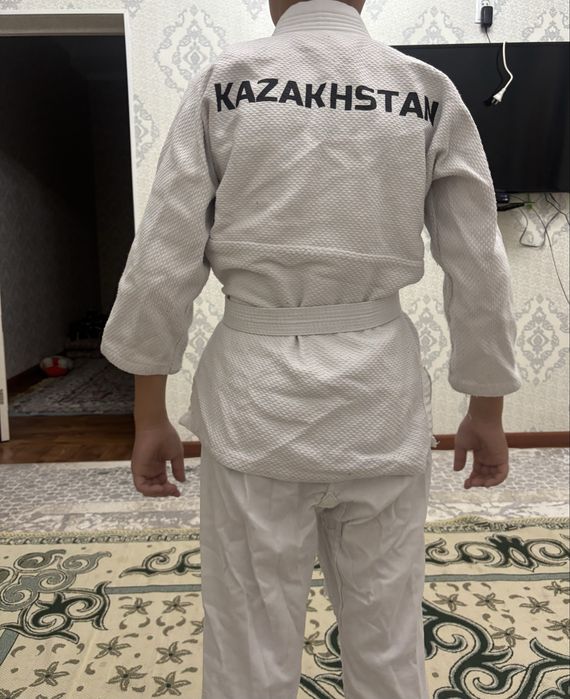 Кимано сатылады 10-11 жас