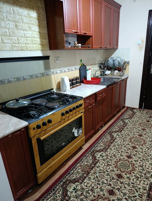 4 комната керпичный дом. Бахасы 550.0 млн.сум, барлык затлары менен