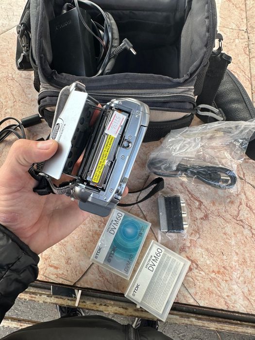 Видеокамера Canon WIDE-SCREEN