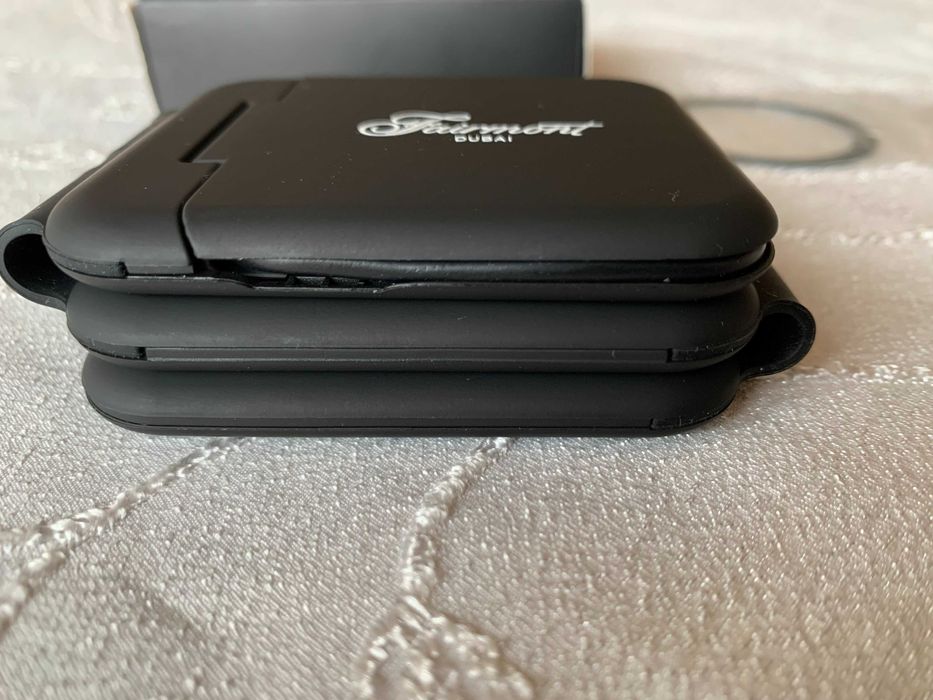 Безжично зарядно с комплект кабели BOLERO Memorii 2 в 1 Fairmont Dubai