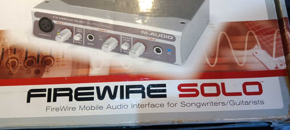 M-Audio Fireware Solo професионален рекординг модул за китара/микрофон
