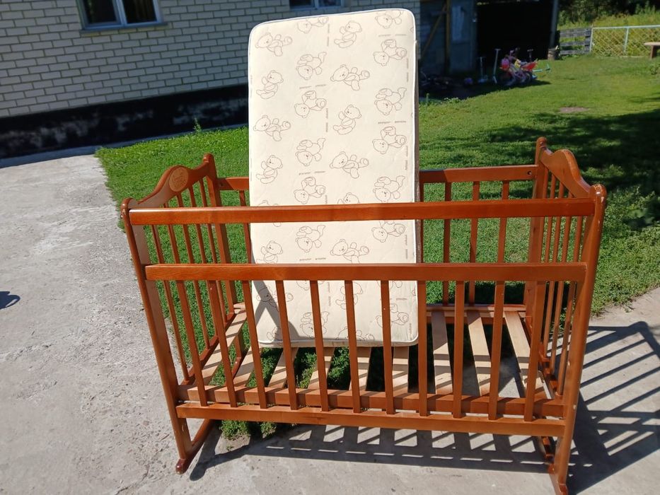 Продам детски кровать почти новый.э