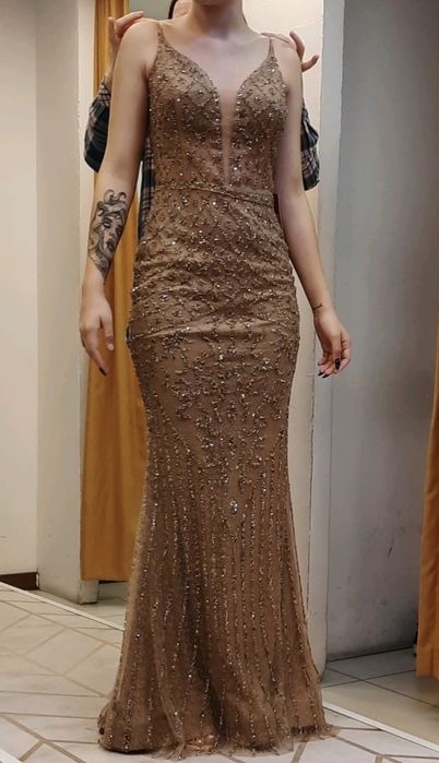 Рокля за абитуриентски бал