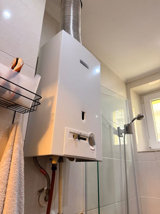 Газов бойлер - Bosch + газова бутилка