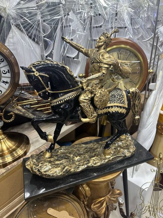 Стаэтуетка Амир Тимур  из бронза  лотона  СЕРЬЁЗНО падрок Боссы