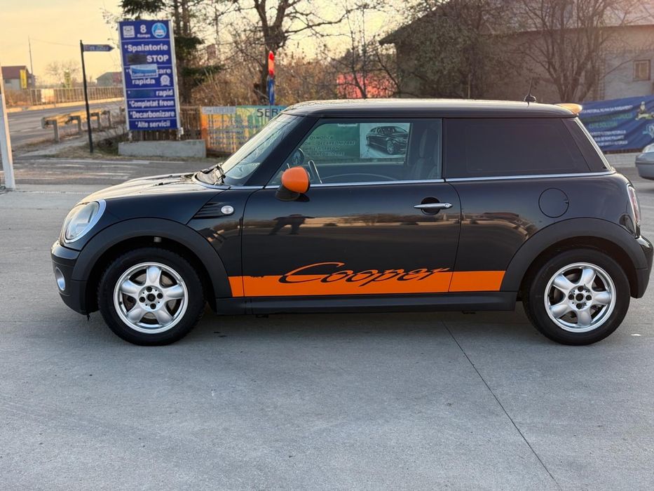 Mini cooper 1,6 benzina -An 2009,6 trepte