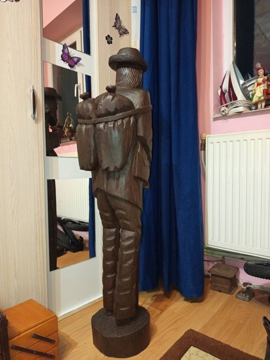 Superbă scluptură de colecție din lemn masiv