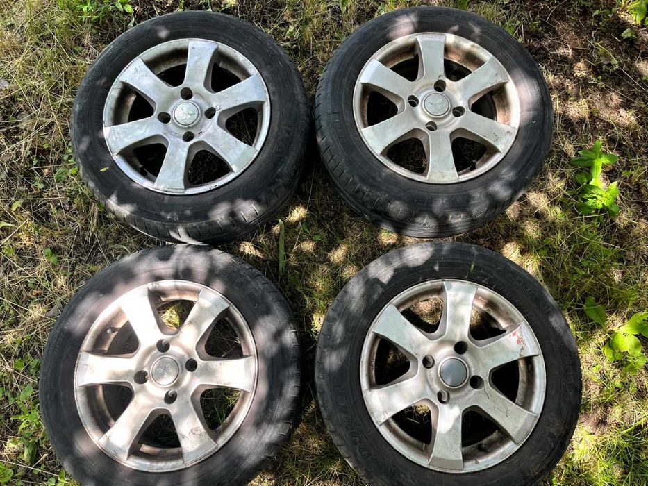 Продавам алуминиеви джанти Mitsubishi 15 цола 4x114.3