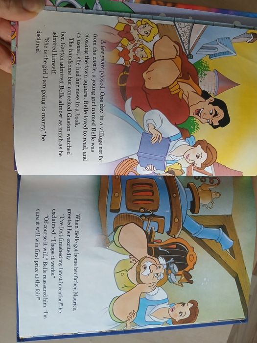 Красавицата и звярът на английски език с илюстрации