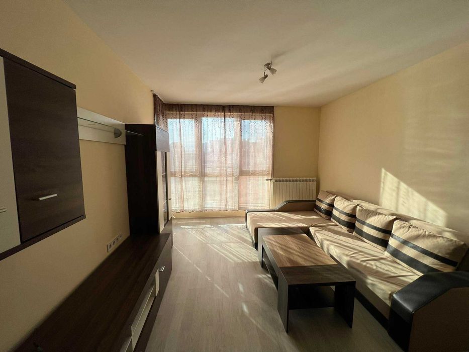 Двустаен имот в кв.Надежда 3