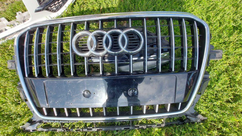 Преден капак броня и фар за Кю5 Q5