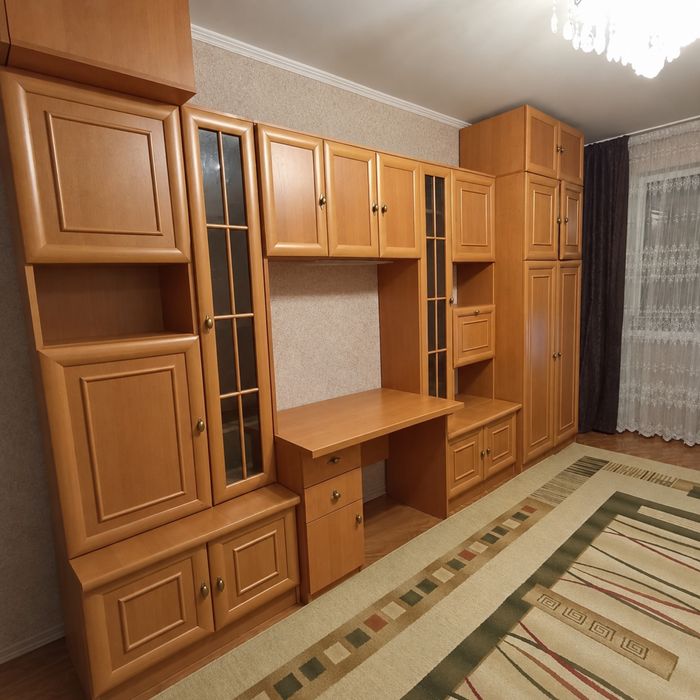 Продам стенку срочно!