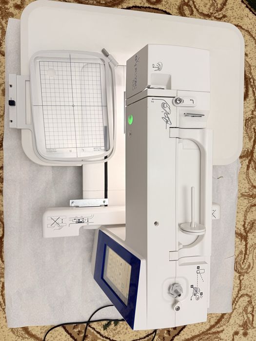 Вышивальная машина Elna Expressive 830