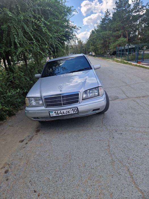 Продам надежный мерс