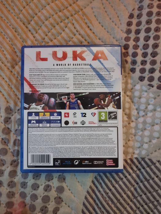 Продавам Nba2k22 в много добро състояние
