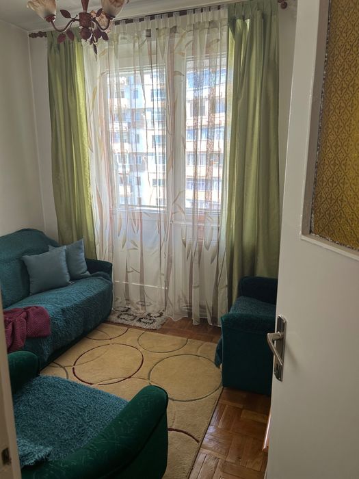 Apartament cu 4 camere