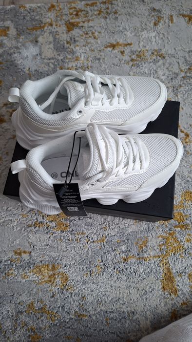 Adidasi ONLY ALBI 36