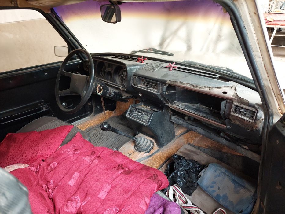 Vaz 05 sotiladi 1981 yil