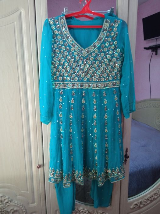 Индийский сари, жуда зур