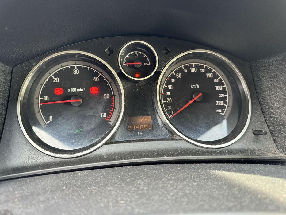 Opel Astra H 1.9 CDTI на части