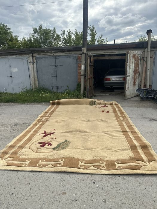 Продам ковер большой