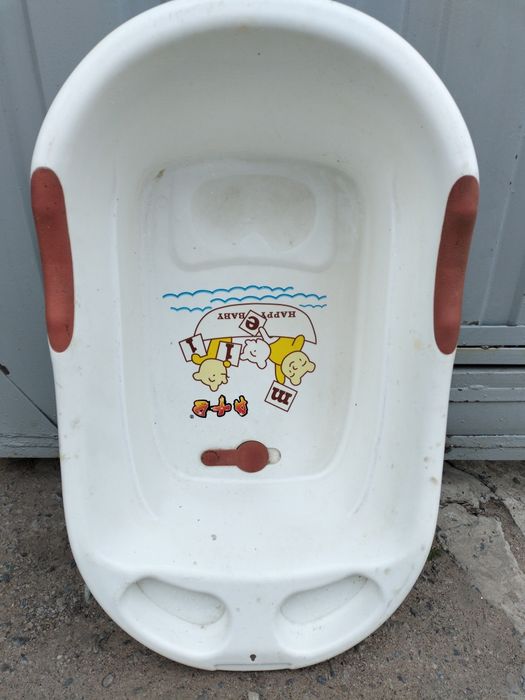 Ванночка для купания младенцев.