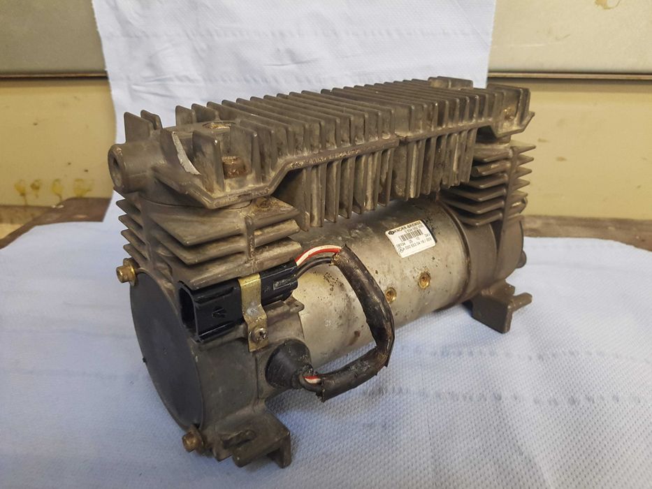 Компрессор на Мерседеес Варио