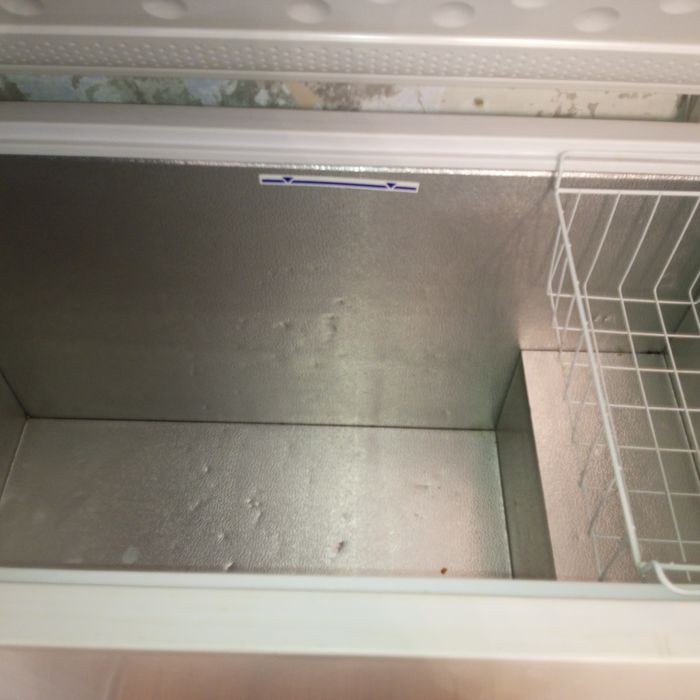 Продам морозильную камеру