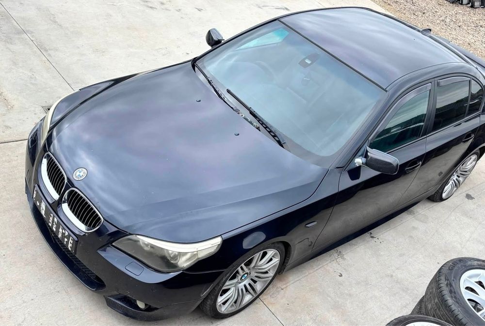 Dezmembrez BMW 530d E60 3.0D 231cp,automat,M PACK,Navigatie mare,Interior recaro incalzit,Plafon negru M,jante Spyder style 172 M
