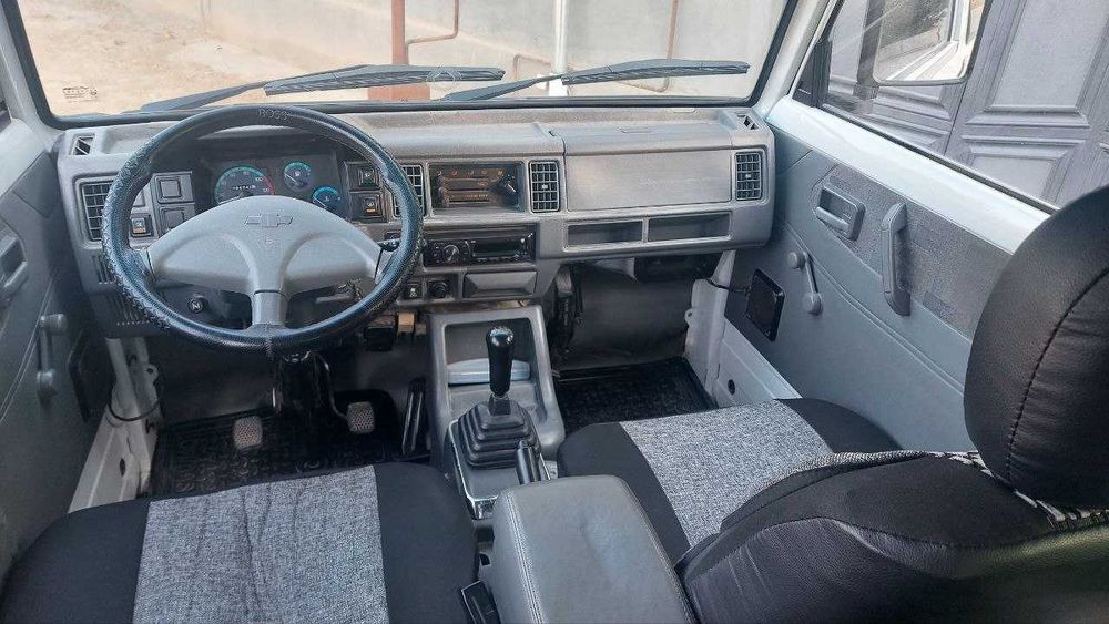 Damas Deluxe Oq rangli Sotiladi