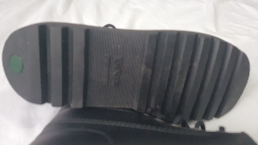 Ghete full piele Kick Hi Core de la Kickers marimea 44