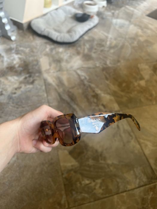 ochelari prada leopard