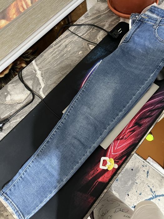 Джинсы для девушек