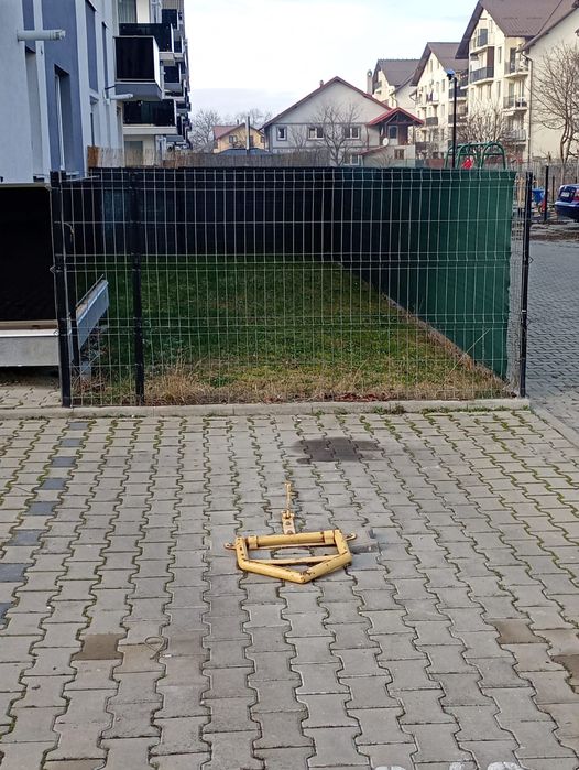 Apartament 3 cam de închiriat