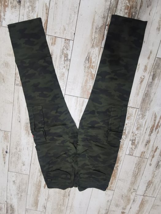 Pantaloni superdry cargo L