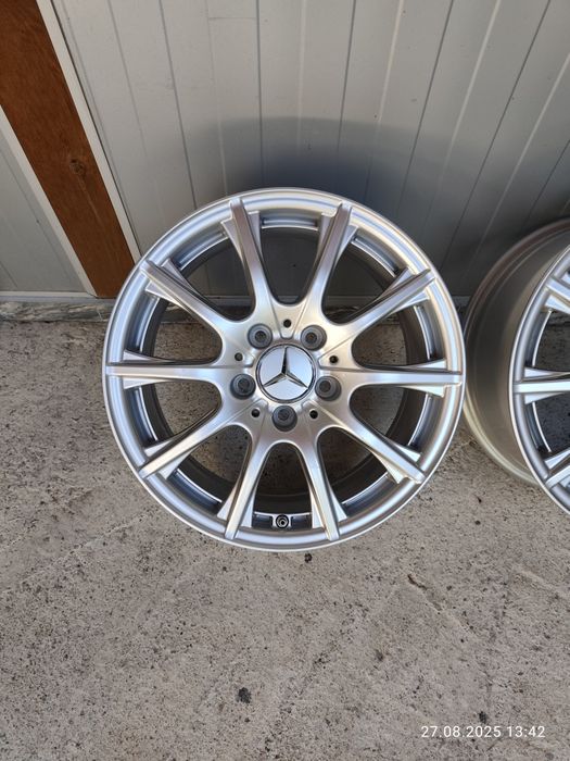 16/5/112-МЕРЦЕДЕС Ц и Е класа W 205 НОВ модел перфектни