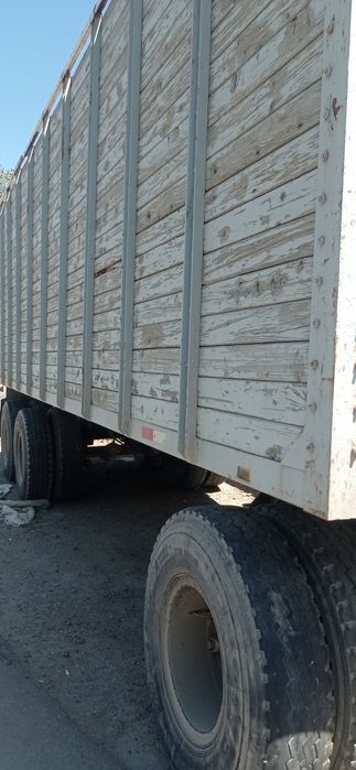 Kamaz titanik pritsep bilan sotiladi