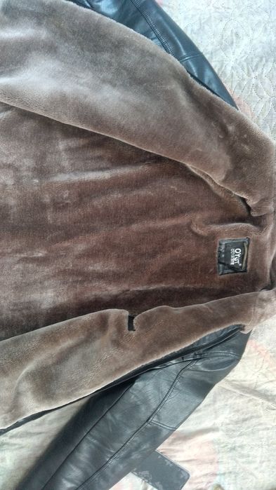 Продам куртку в отличном состоянии