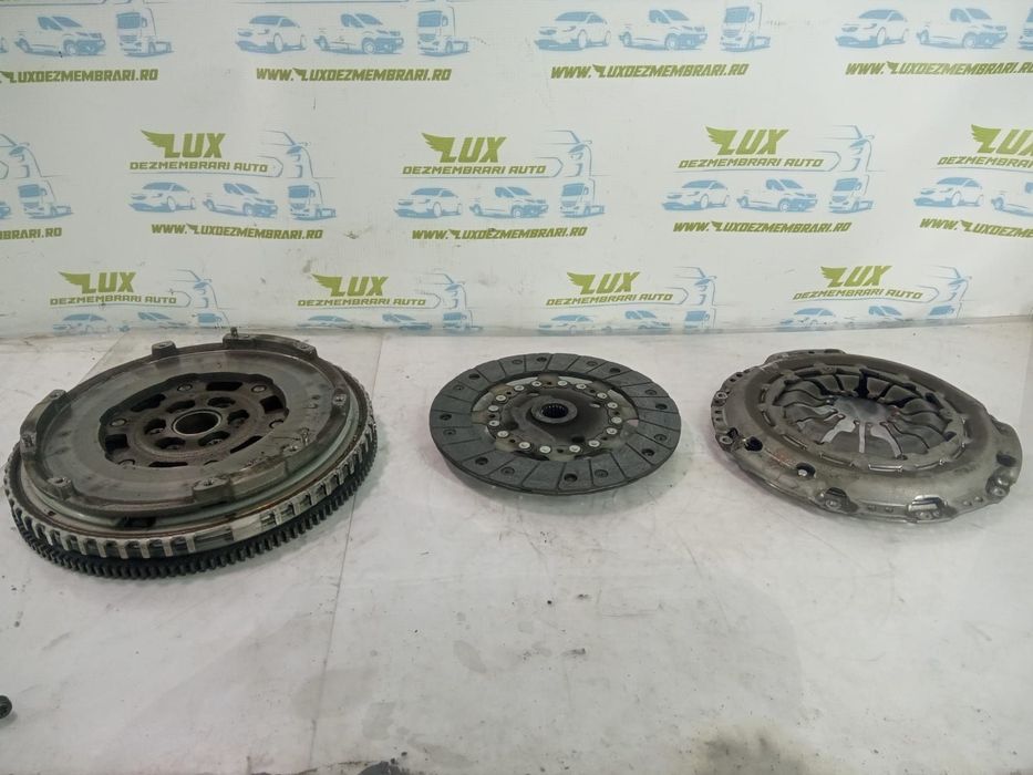 Kit volanta ambreiaj cu masa dubla 1.3 tce h5h470 301010007r Nissan Q