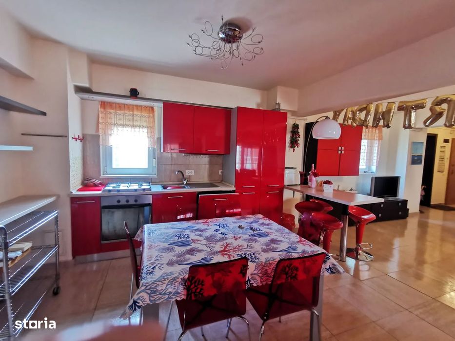 De vânzare apartament 3 camere statiunea Mamaia, zona Butoaie